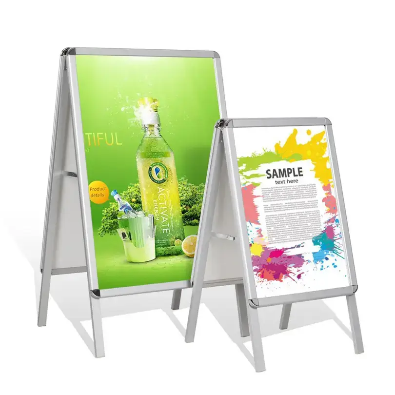 A stand Snapper Frames